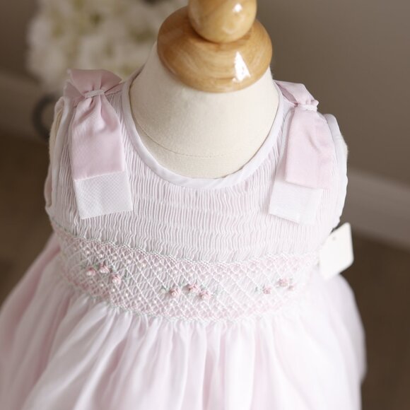 White Smocked Dress Pearls Pink Trim Flower Girl Special Occasion Size 2T LOVELY - Picture 4 of 7
